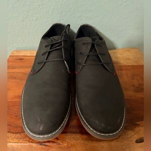 Men's Black Lace-Up Shoes